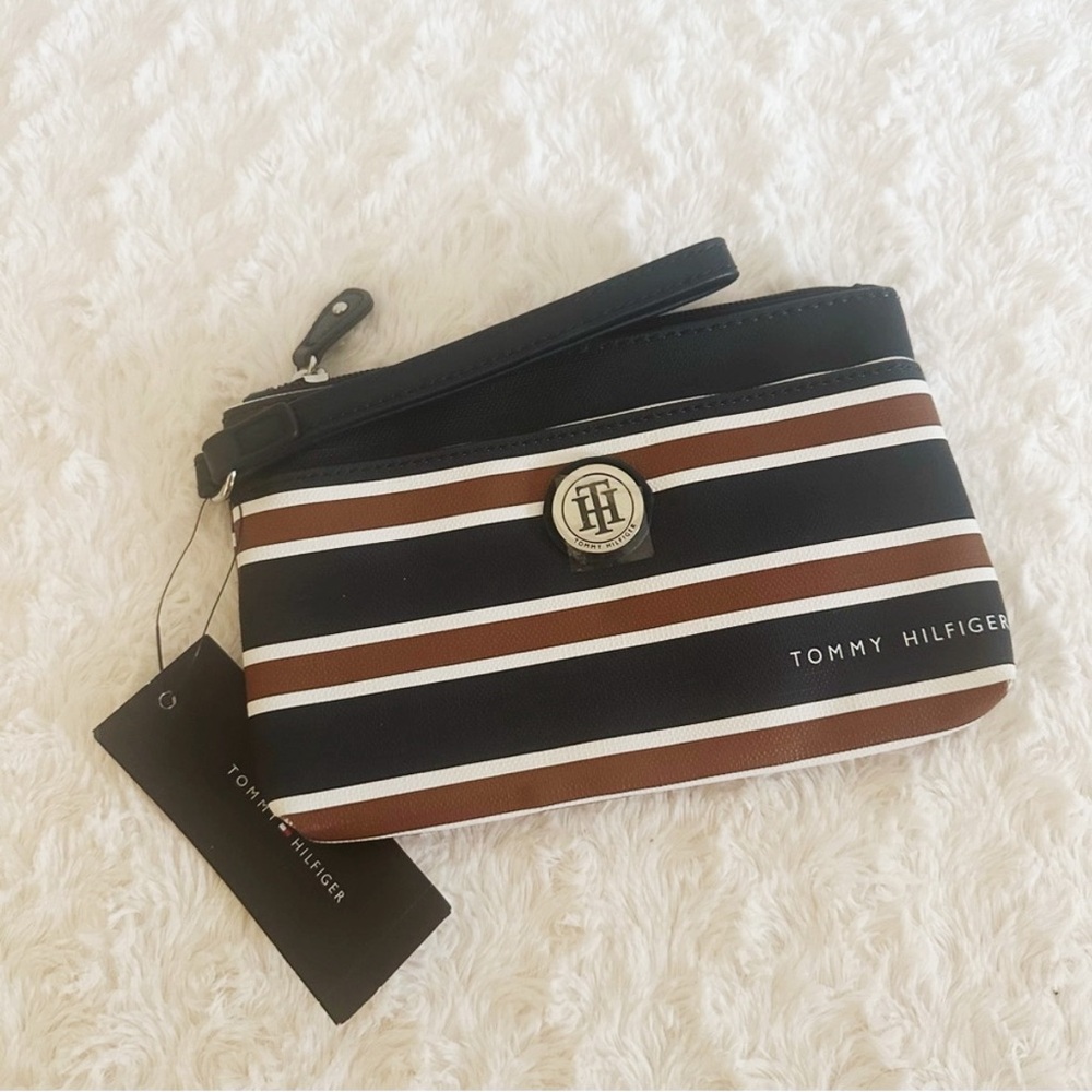 NWT Tommy Hilfiger Striped Wristlet